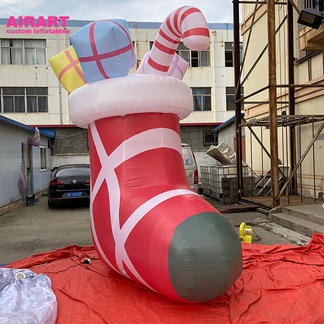 inflatable-christmas-stocking-2