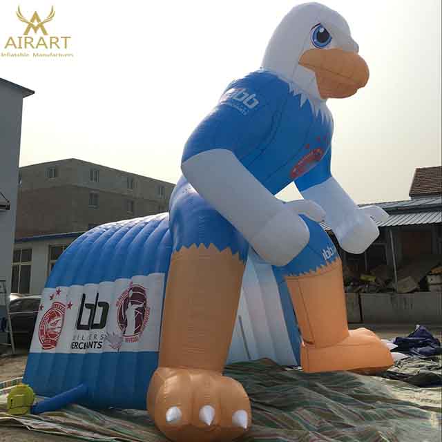 customized inflatable mascot tunnel for sports event