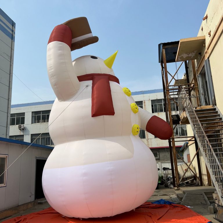 8m inflatable snowman (1)