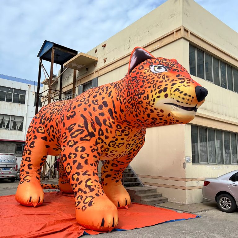 inflatable leopard inflatable panther with customized shape