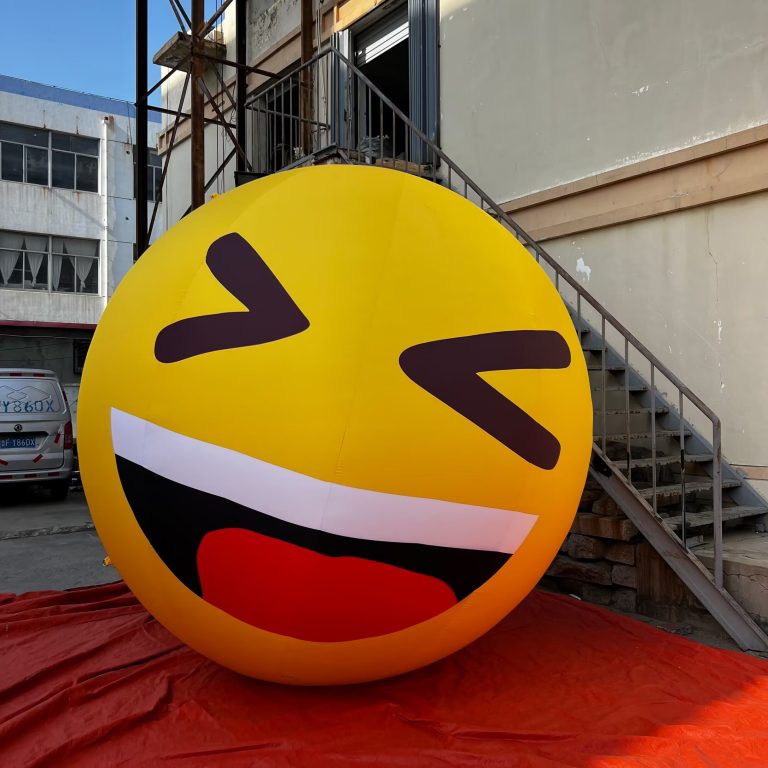 customized inflatable smile face balloon for decoration