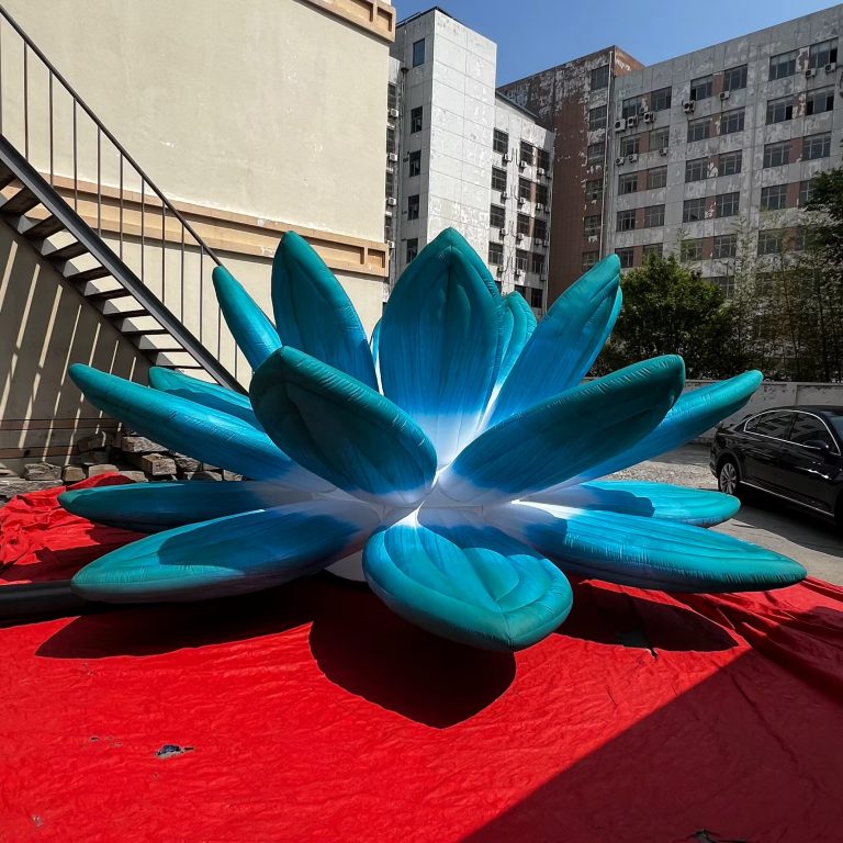 inflatable lotus (1)