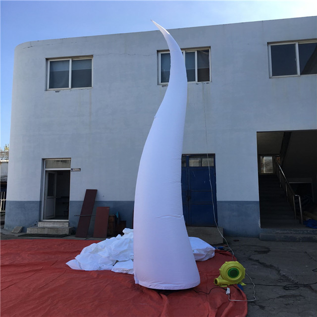 inflatable pillar (16)