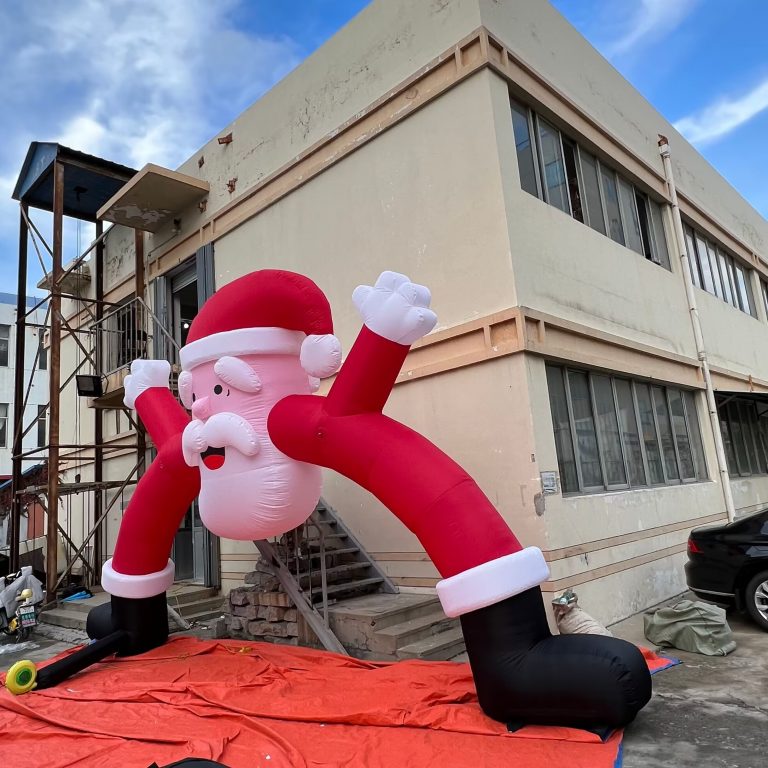 7mW inflatable santa arch1