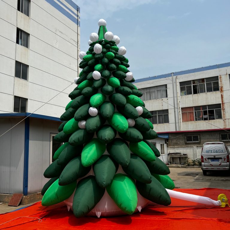 inflatable xmas tree (2)