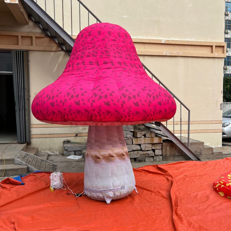 2m 4m inflatable decorated mushroom