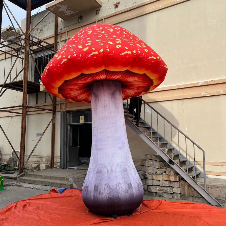 inflatable mushroom (1)