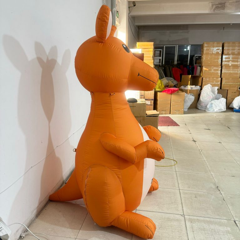 2m inflatable kangaroo (2)