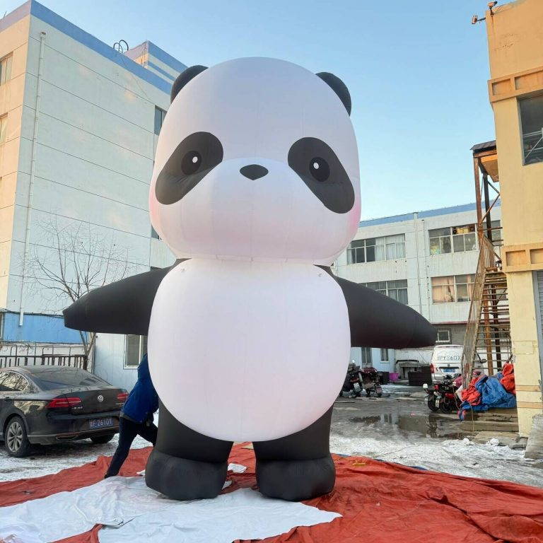 cute giant inflatable panda cartoons for decoration