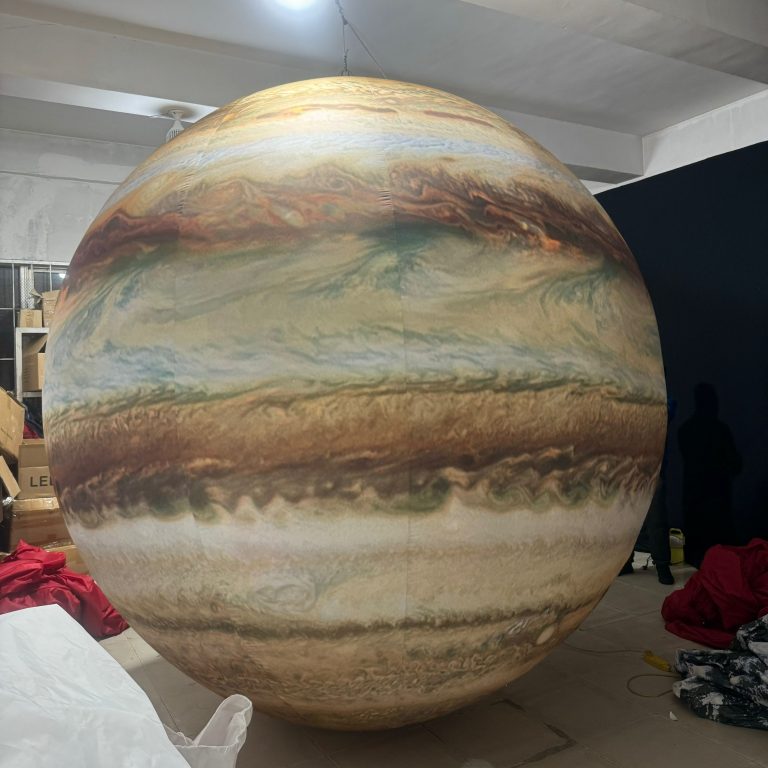 inflatable planet (5)