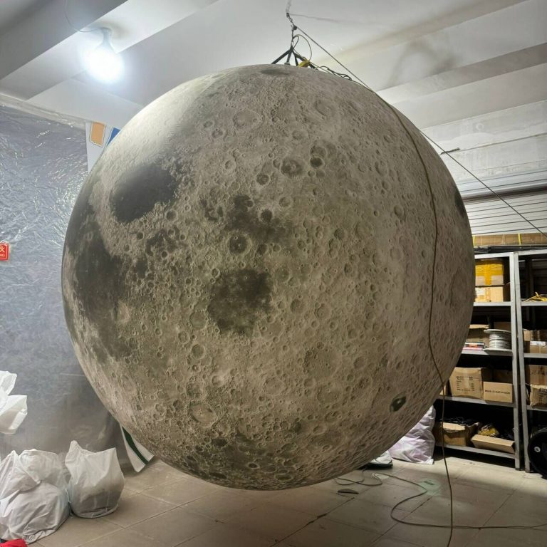 custom inflatable planet inflatable moon for event