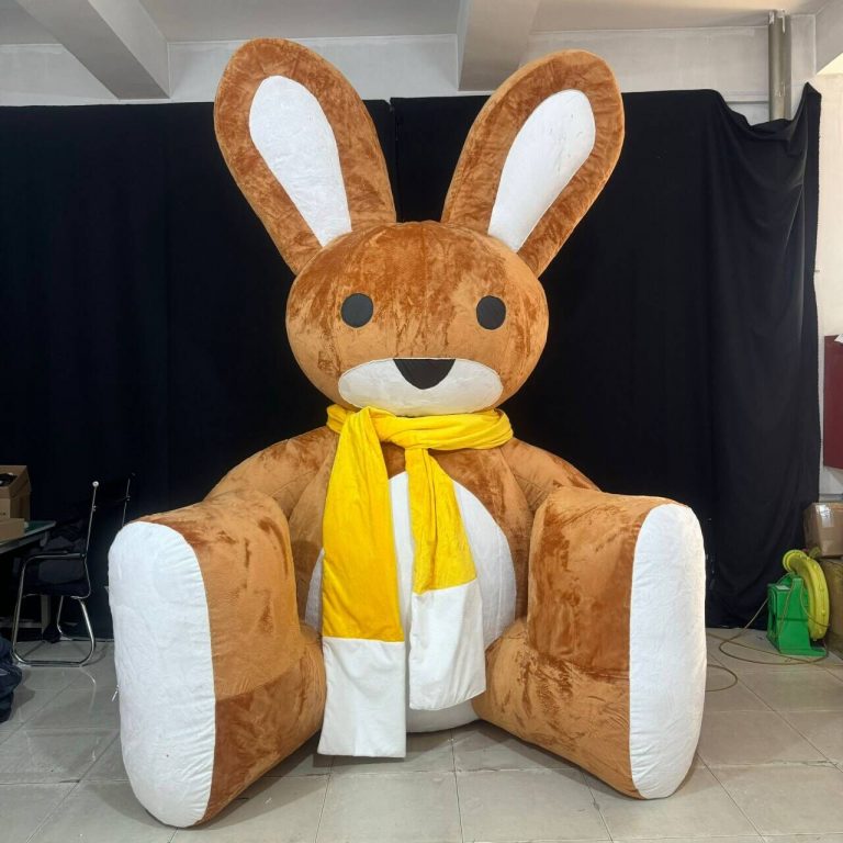 inflatable rabbit (3)