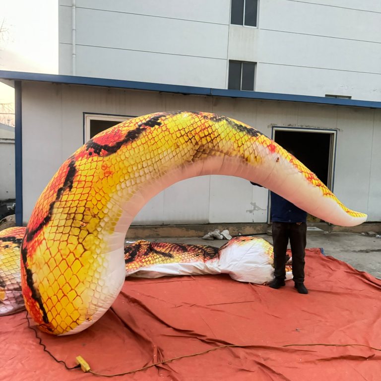 inflatable snake (1)