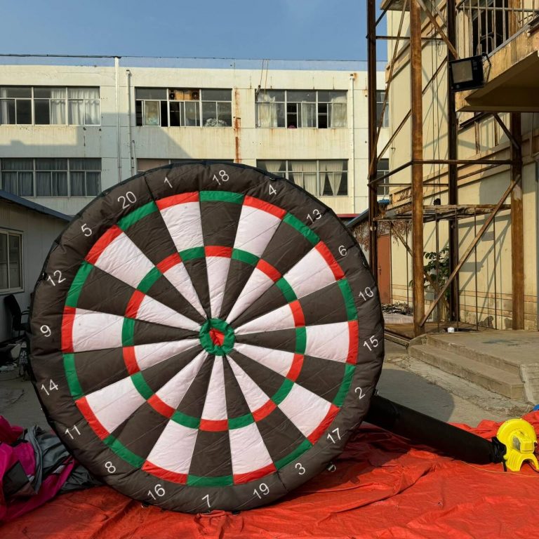 inflatable soccer dart (2)