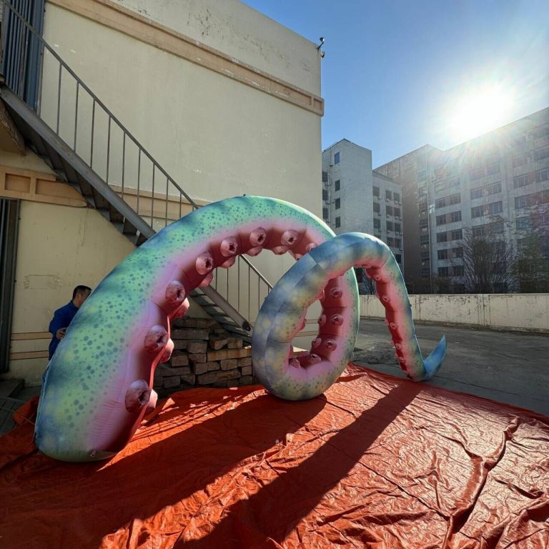 inflatable tentacles (4)