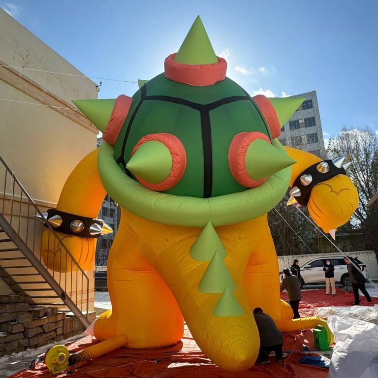 inflatable turtle monster (3)