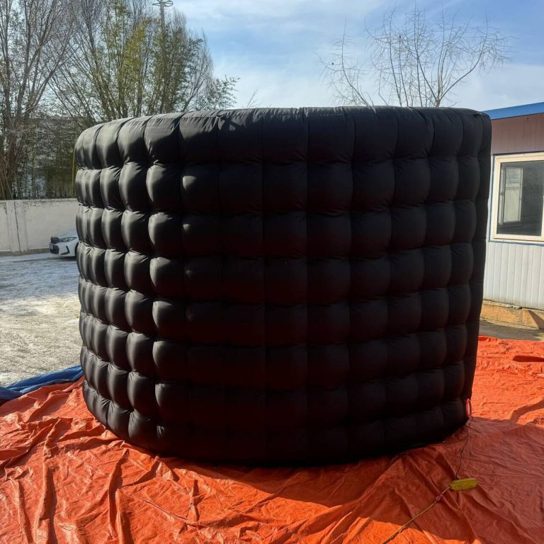 inflatable wall (1)