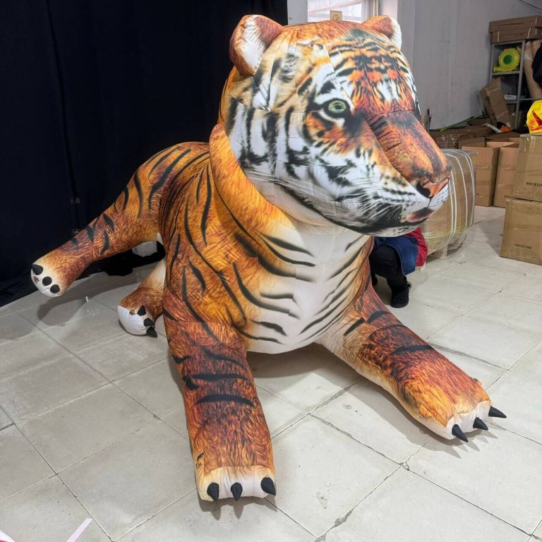 inflatable tiger (1)