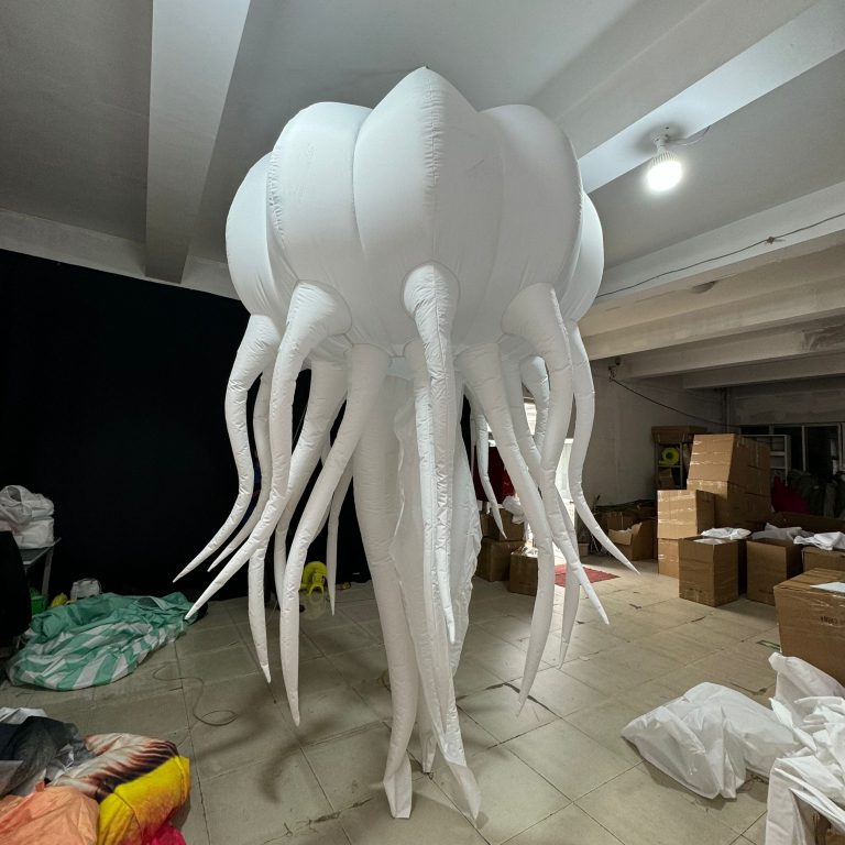white jellyfish (1)