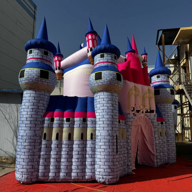 6m tall inflatable castle (6)