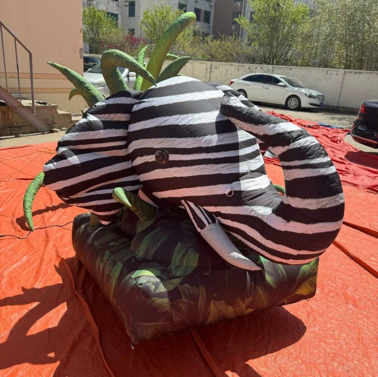 inflatable elephant head with jungle for theme party