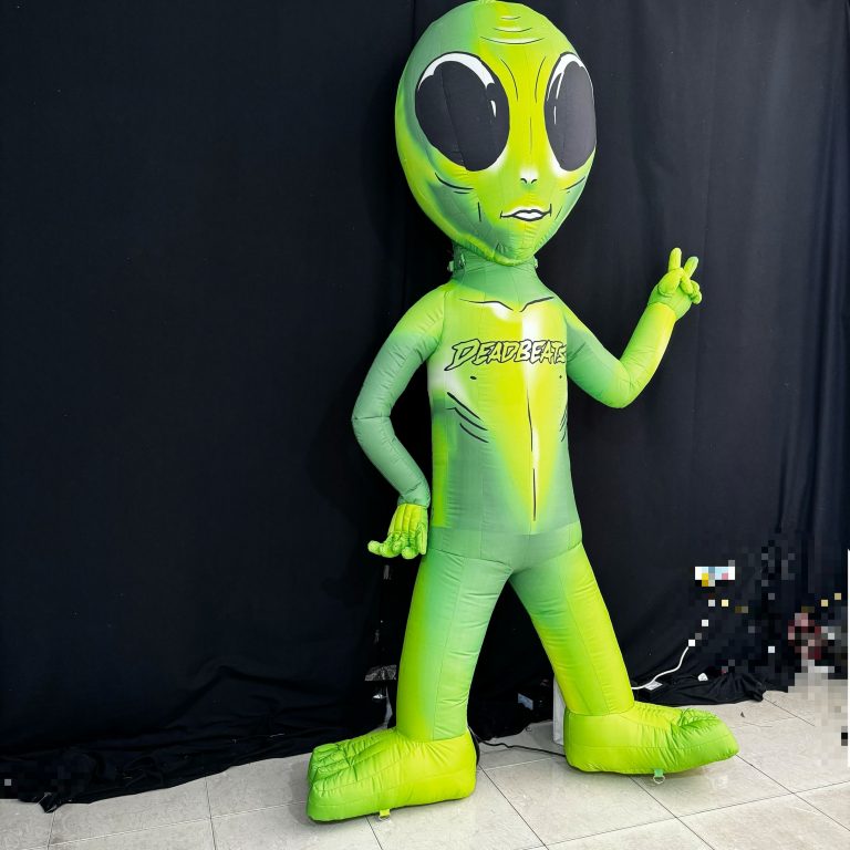 inflatable Alien (3)