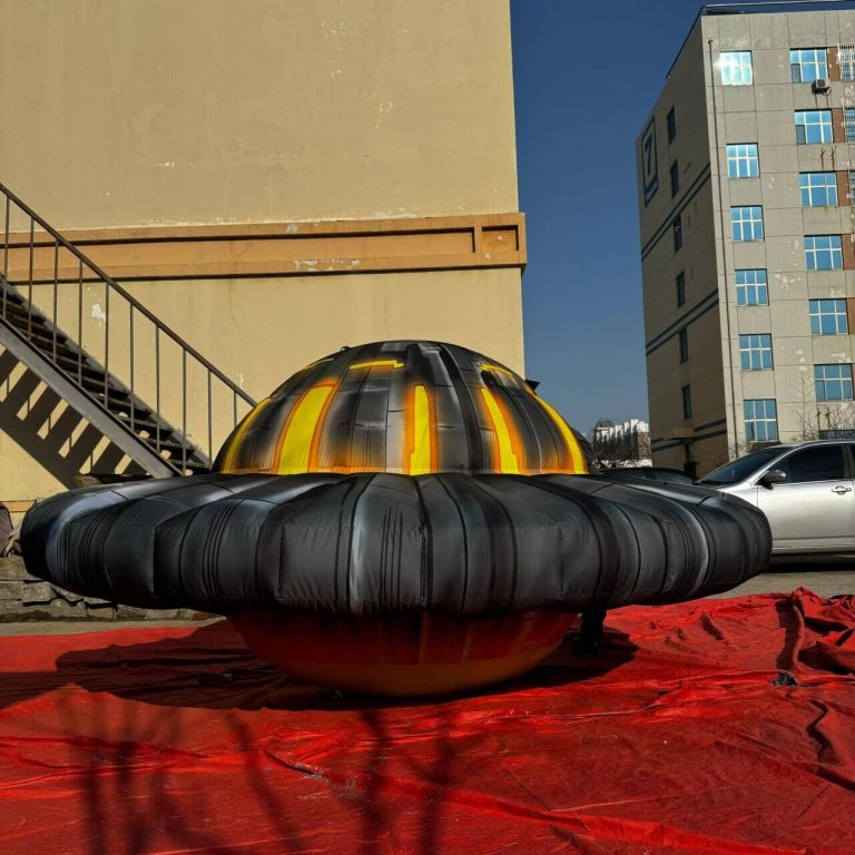 inflatable UFO (1)
