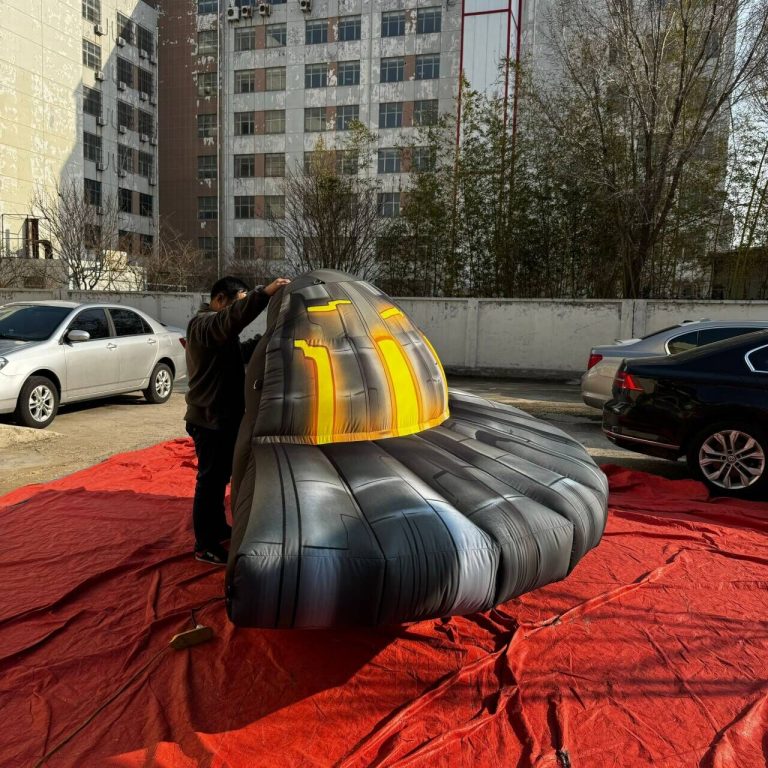 inflatable UFO (2)
