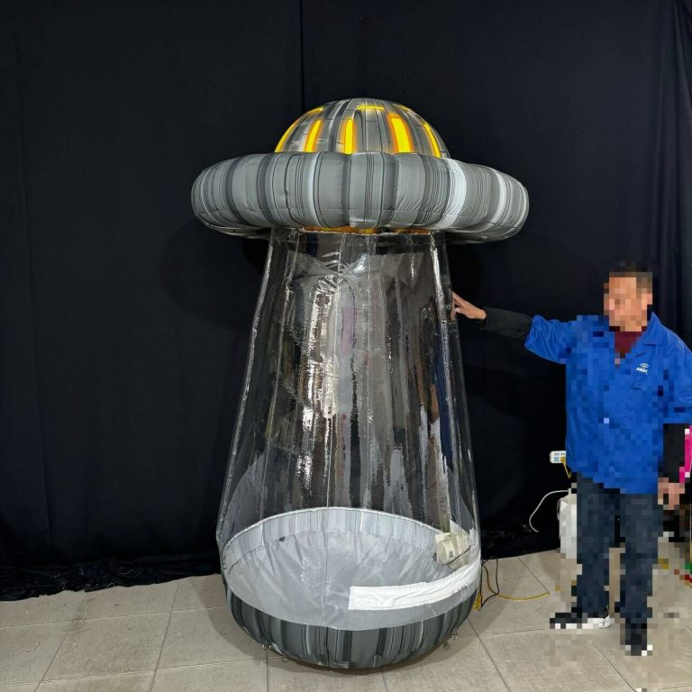 inflatable UFO (4)
