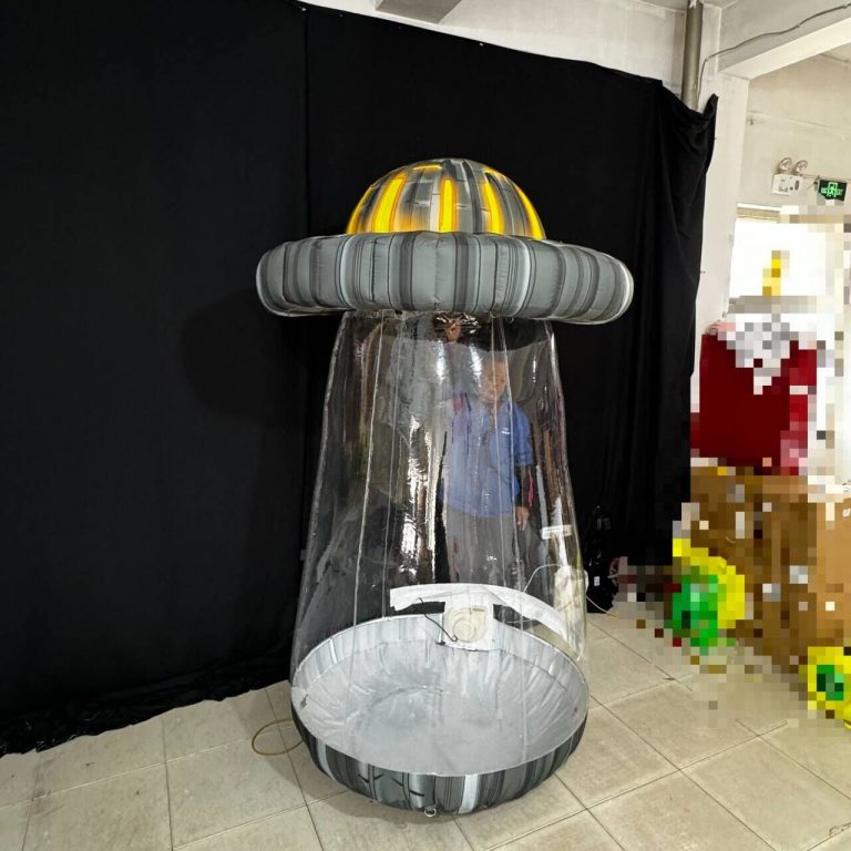 inflatable UFO (6)
