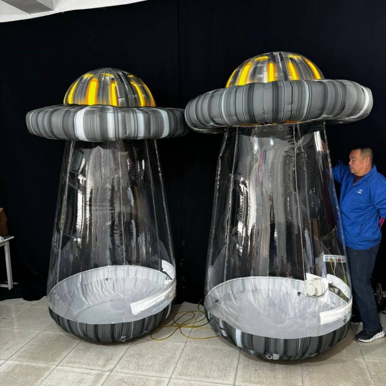 inflatable UFO (8)