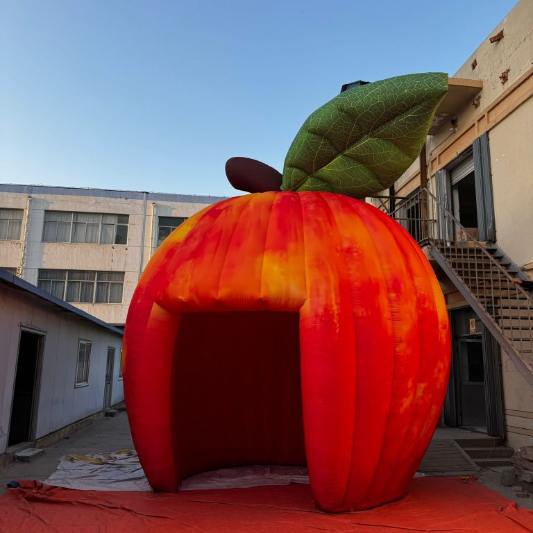 inflatable apple tent (2)