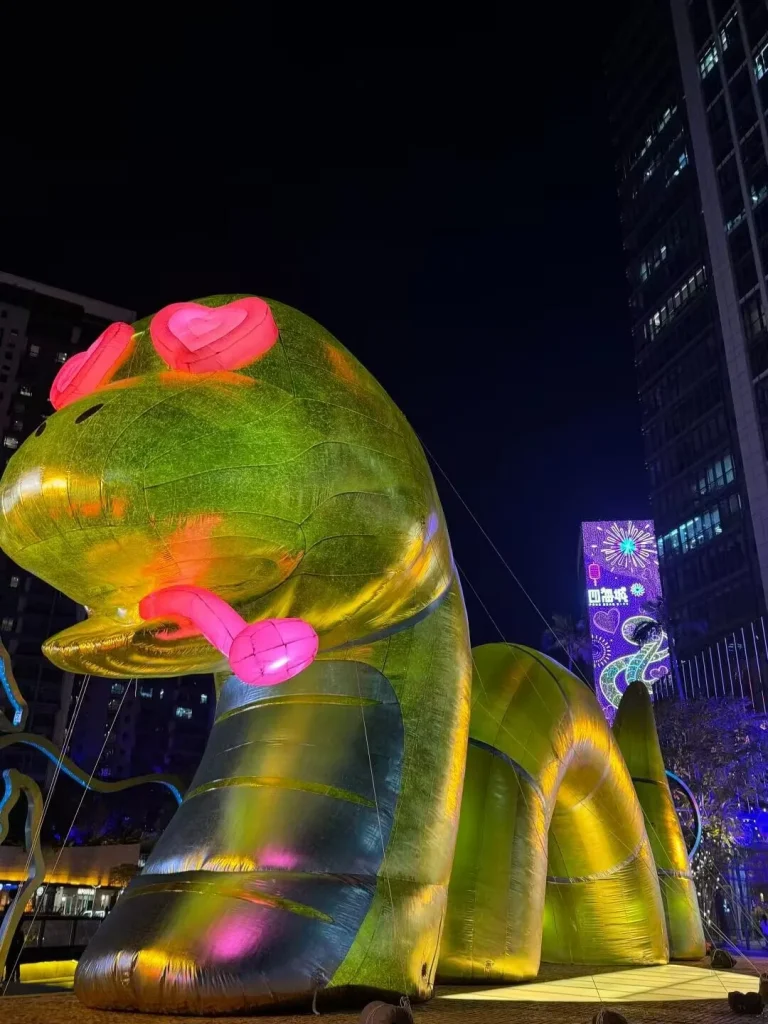 inflatable cartoon