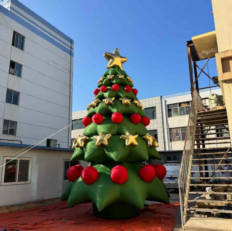 Top 10 Most Popular Christmas Blowup Yard Decorations for 2025