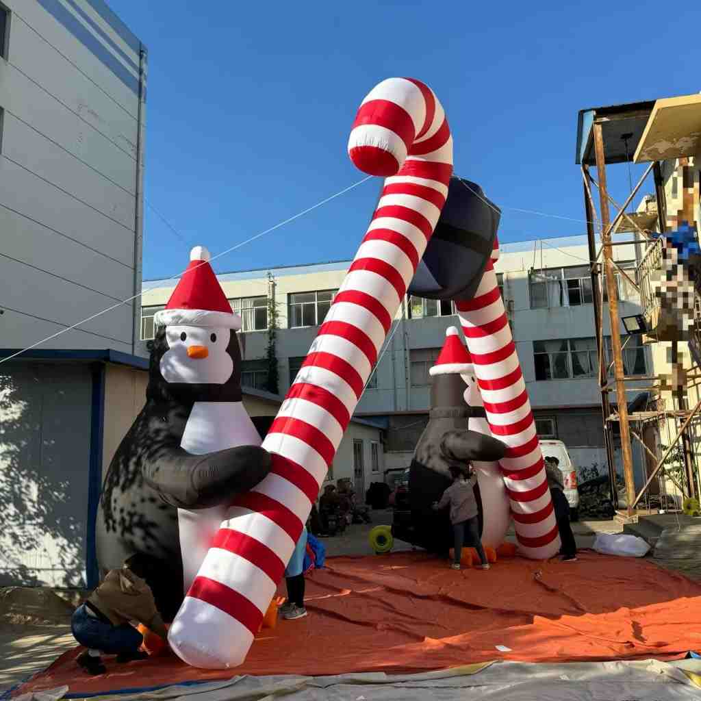 Best Christmas Inflatables 2025 for Large Yard Displays