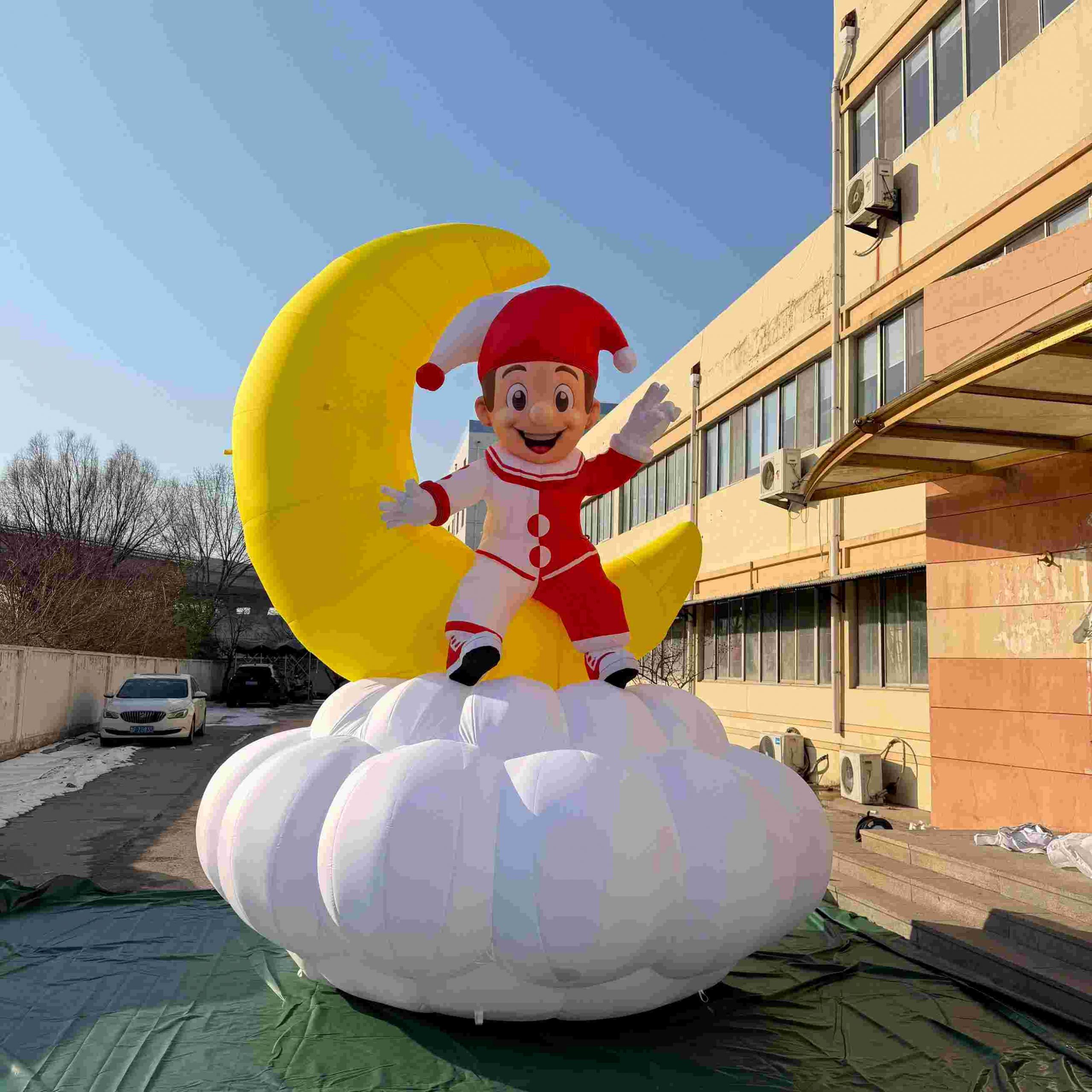 Why Giant Inflatable Advertising Offers the Best Offline ROI