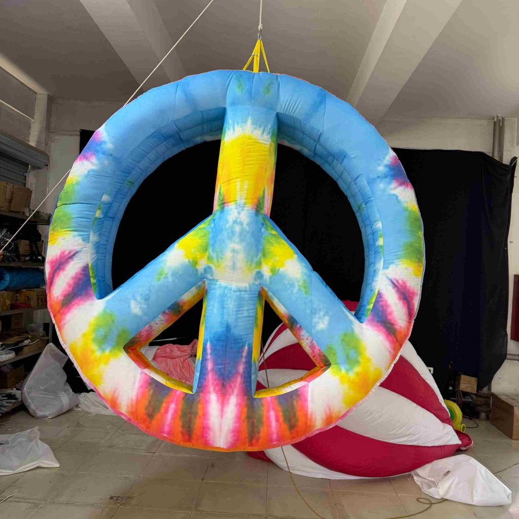 Custom Inflatable Advertising Captures Attention (2)